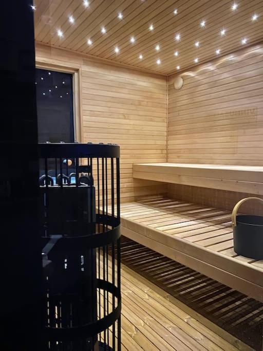 Luxury Lakefront Villa, Infinity Hot Tub And Sauna Grimsnes og Grafningshreppur ภายนอก รูปภาพ