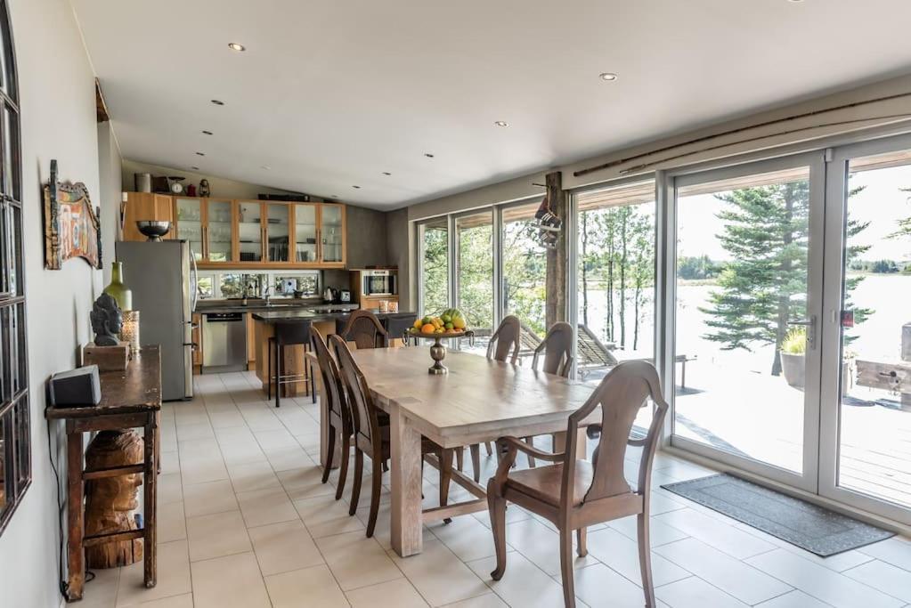 Luxury Lakefront Villa, Infinity Hot Tub And Sauna Grimsnes og Grafningshreppur ภายนอก รูปภาพ