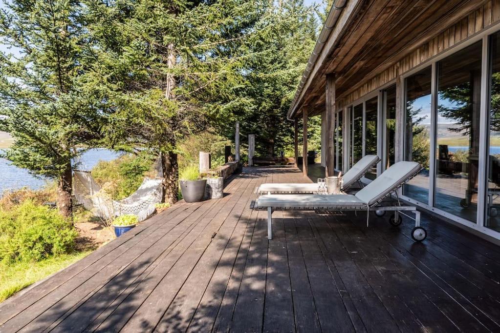 Luxury Lakefront Villa, Infinity Hot Tub And Sauna Grimsnes og Grafningshreppur ภายนอก รูปภาพ