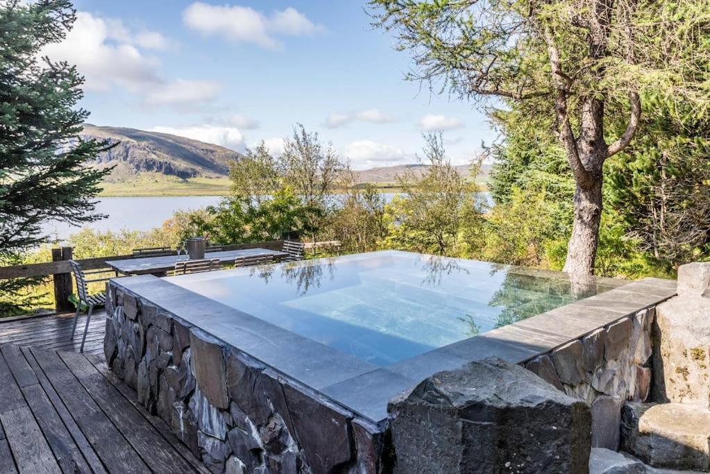 Luxury Lakefront Villa, Infinity Hot Tub And Sauna Grimsnes og Grafningshreppur ภายนอก รูปภาพ